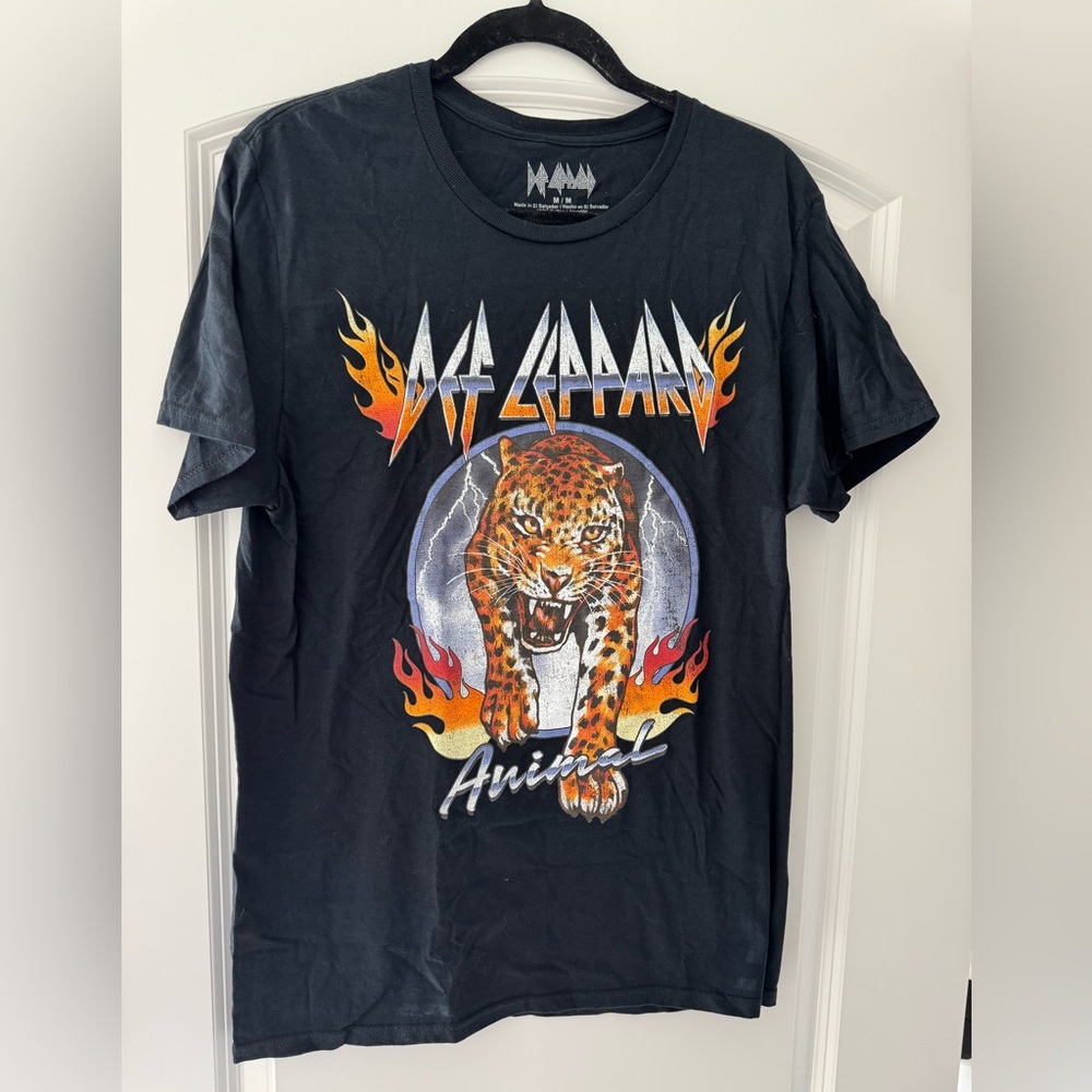 Def Leppard Band T-shirt